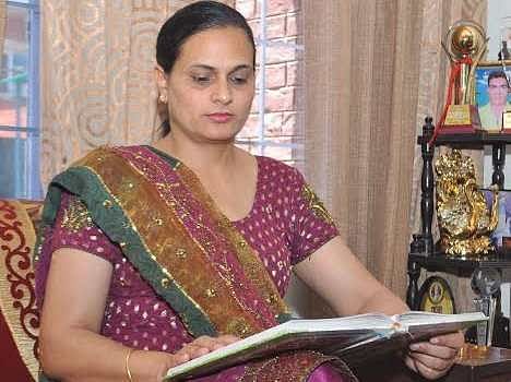 किसान की बेटी, पुलिस वाले मारते हैं सैल्यूट farmer daughter success story