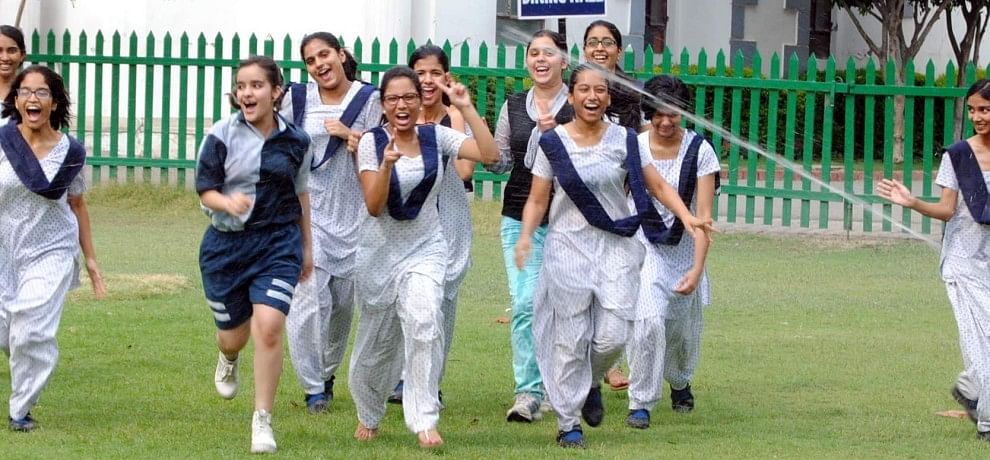 pivate school result down in cbse 10th.