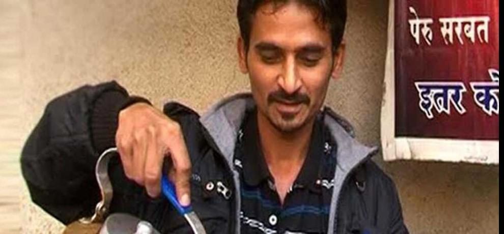 इस चायवाले की कहानी थोड़ी अलग है, मोदी से कम नहीं इसकी मेहनत