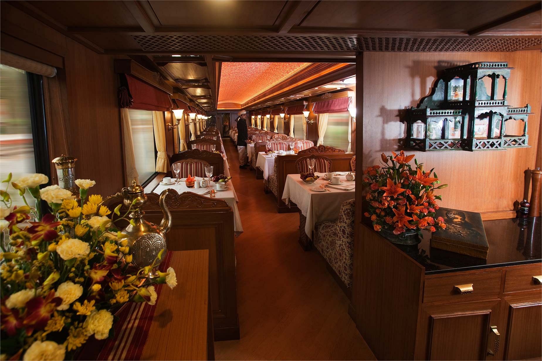 Most Expensive Trains: ये हैं दुनिया की सबसे महंगी ट्रेन, अंदर से किसी महल से नहीं है कम महाराजा एक्सप्रेस