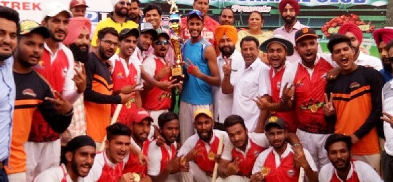 होशियारपुर में जीसी जायंट्स ने जीता क्रिकेट टूर्नामेंट - अमर उजाला