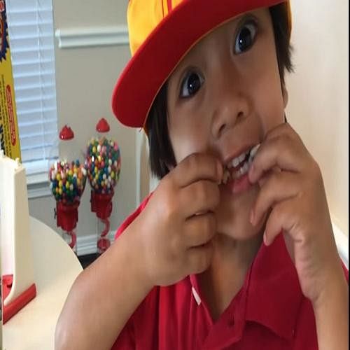 5 Year Old Ryan Is Youngest YouTube Star