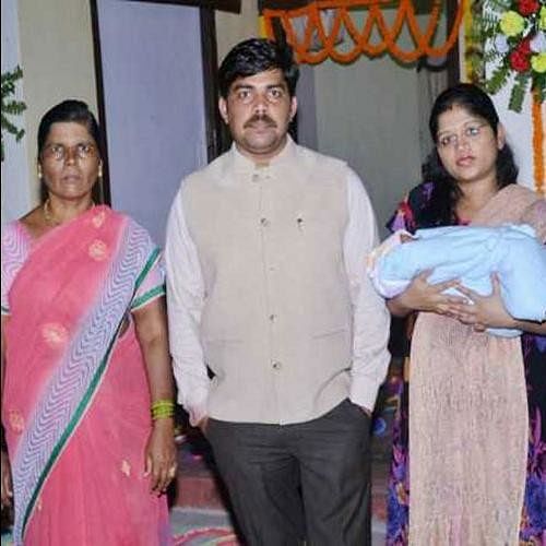 The Story of a Disabled Bangle Seller Who is Now an IAS officer