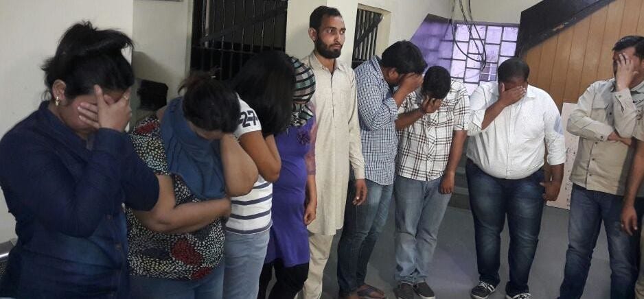 Image result for स्पा की आड़ में हो रहा था देह व्यापार का काम, चार युवक और चार युवतियों को रंगे हाथों