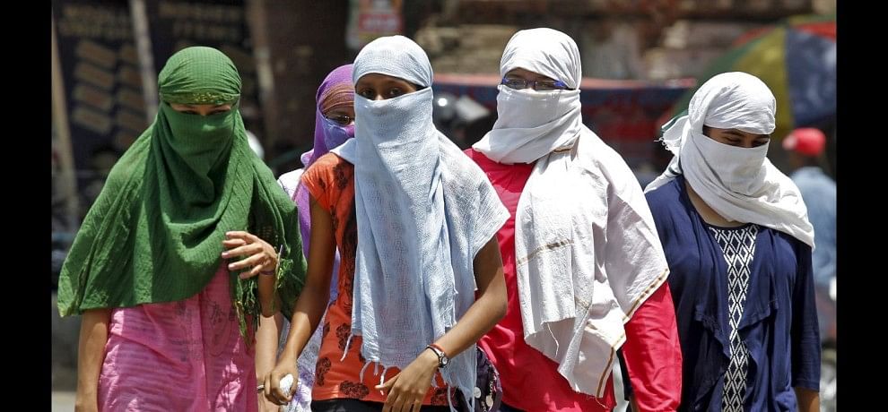 गर्मी से बेहाल देश के कई राज्य, राजस्थान में टूटा 71 साल का रिकॉर्ड Heat blast across India, Maharashtra raigarh town sizzles at temperature 46.5°C