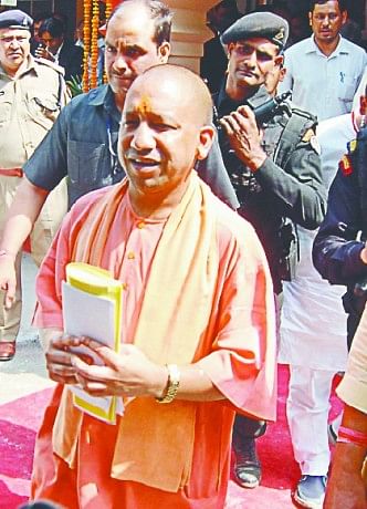 सीएम की सुरक्षा में चूक, शासन को रिपोर्ट security of cm lack