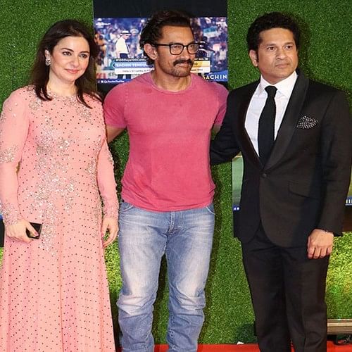 Shah Rukh Khan, Virat Kohli Attend Sachin Tendulkar Biopic 'Sachin: A Billion Dreams' Premiere