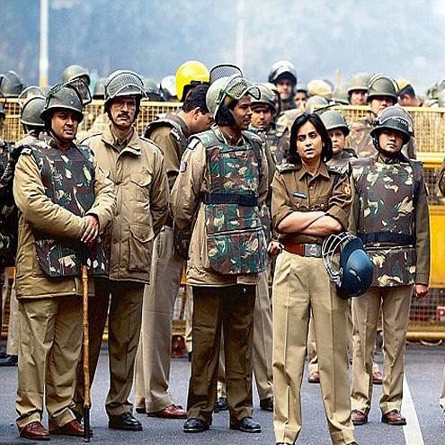 10वीं पास के लिए पुलिस की नौकरी, 45 हजार सैलरी job vacancies in jharkhand police for 10th passed candidates 45000 salary