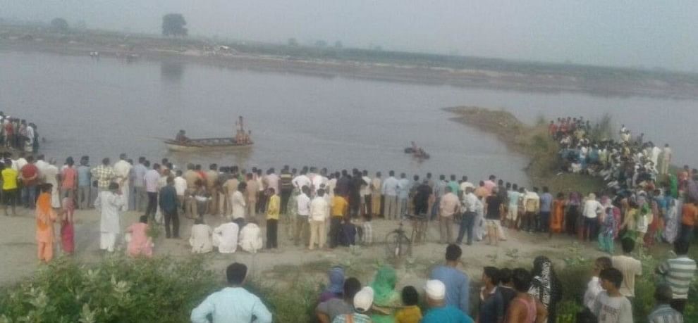 Baghpat: many people dead after a boat carrying over 24 people capsized in Yamuna river