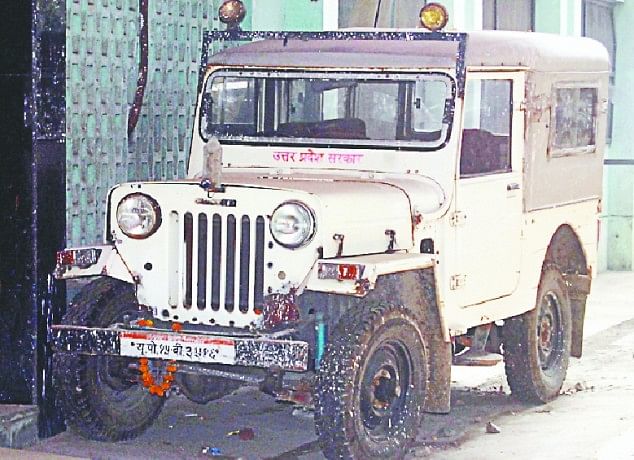 प्रतिबंधित वाहनों पर आरटीओ सख्त, 60 सीज किए restricted vechile rto strict