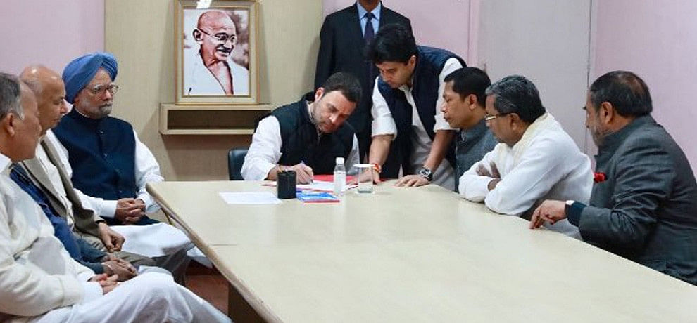 rahul gandhi nomination for president post sonia gandhi manmohan singh Proposers