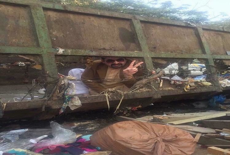 अब देखिए पाकिस्तानी नेता का 'गटर' प्रचार, फोटो-वीडियो देख हो जाएंगे लोटपोट अयाज मेमन मोतीवाला