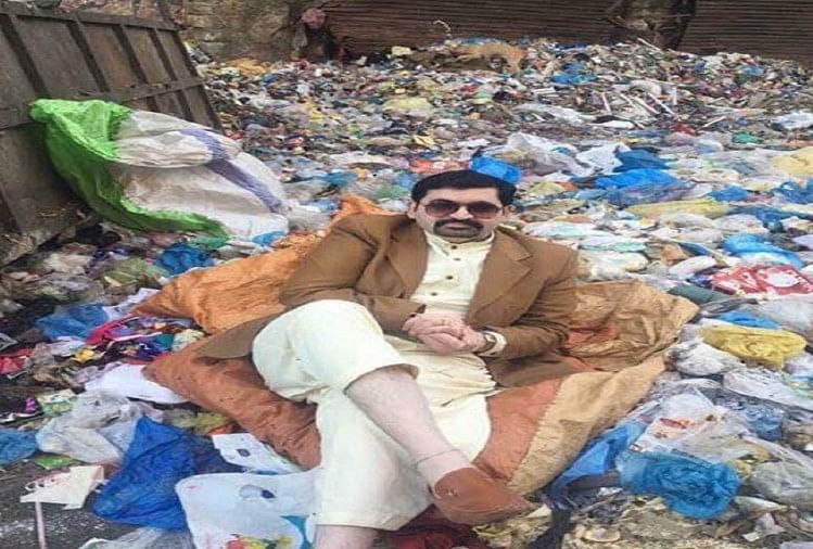 अब देखिए पाकिस्तानी नेता का 'गटर' प्रचार, फोटो-वीडियो देख हो जाएंगे लोटपोट Ayaz Memon Motiwala