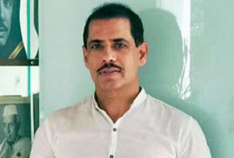वाड्रा की गिरफ्तारी पर अंतरिम रोक जारी, सुनवाई अब 12 अप्रैल को रॉबर्ट वाड्रा (फाइल)