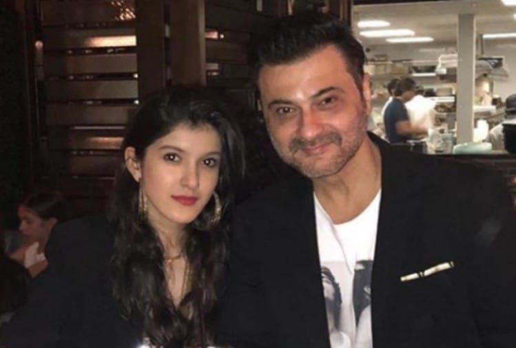 shanaya kapoor with sanjay kapoor