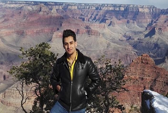 भारत से पाकिस्तान की हार के बाद फूट-फूटकर रोने वाला वो लड़का कौन है? momin saqib
