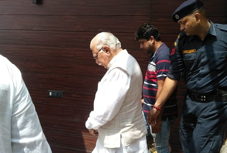 सीएम मनोहर लाल पहुंचे डॉ राजीव के घर