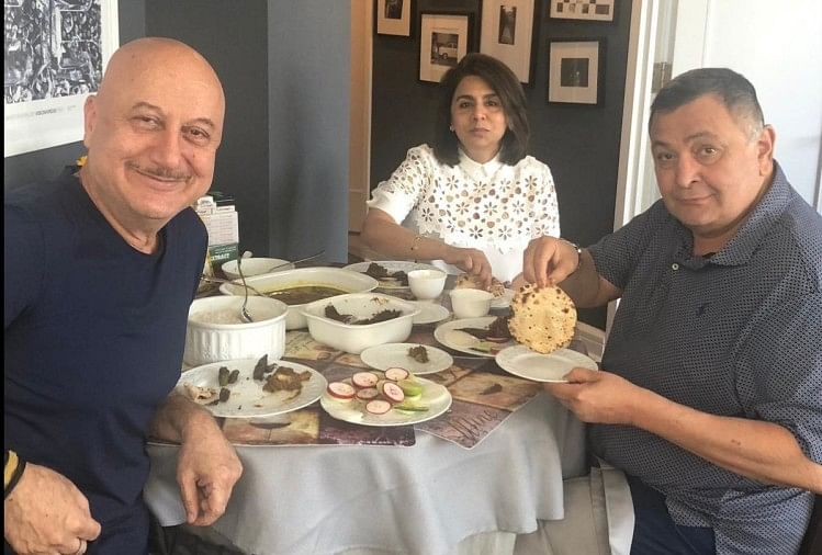 Rishi Kapoor With Anupam Kher