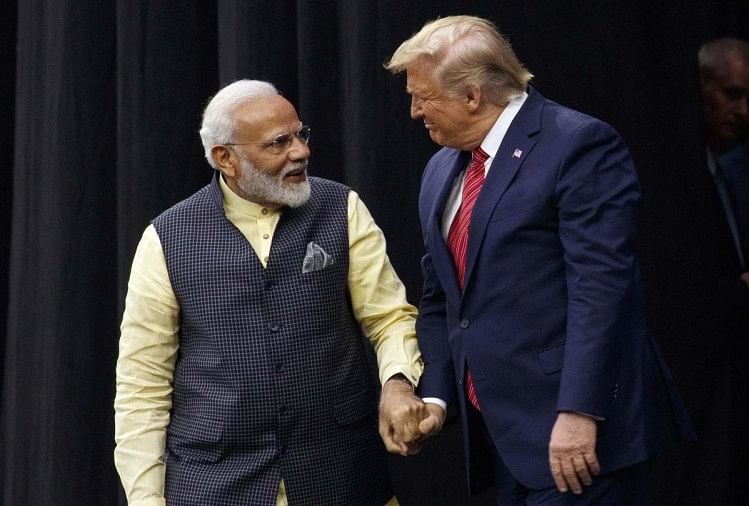 भारत-अमेरिका के रिश्तों को नई मजबूती देगी मोदी-ट्रंप की दोस्ती, तस्वीरों में देखें केमेस्ट्री Donald Trump and Pm Modi