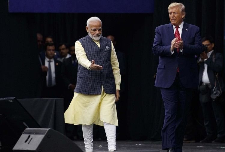 भारत-अमेरिका के रिश्तों को नई मजबूती देगी मोदी-ट्रंप की दोस्ती, तस्वीरों में देखें केमेस्ट्री Donald Trump and Pm Modi