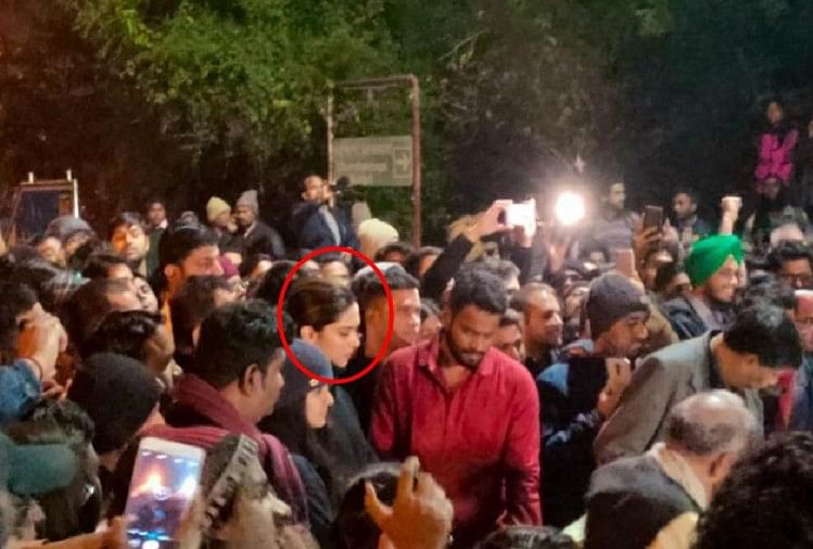 जेएनयू पहुंची दीपिका