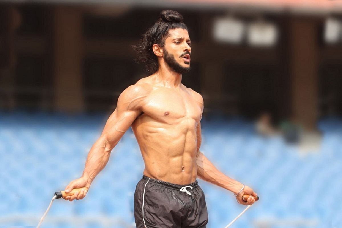 Farhan Akhtar in 'Bhaag Milkha Bhaag'