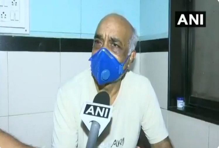 Mumbai: More than 600 former military officers landed in protest against a fight with a former naval officer Madan Sharma, retired Navy officer