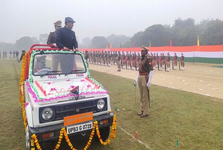 Republic Day 2021: उमंग और उल्लास के साथ मना गणतंत्र दिवस, शान से लहराया तिरंगा फिरोजाबाद पुलिस लाइन में परेड की सलामी लेते मुख्य अतिथि