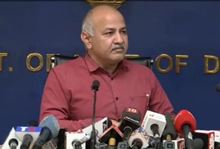 वैक्सीन पर सियासत: सिसोदिया बोले- अपने लोगों को मरता छोड़ विदेशों को वैक्सीन बेच रही केंद्र सरकार मनीष सिसोदिया