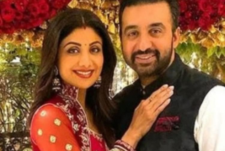 50 लाख की साड़ी और 3 करोड़ के गहने पहन कर दुल्हन बनी थीं शिल्पा शेट्टी, राज कुंद्रा का अंदाज भी था जुदा शिल्पा शेट्टी