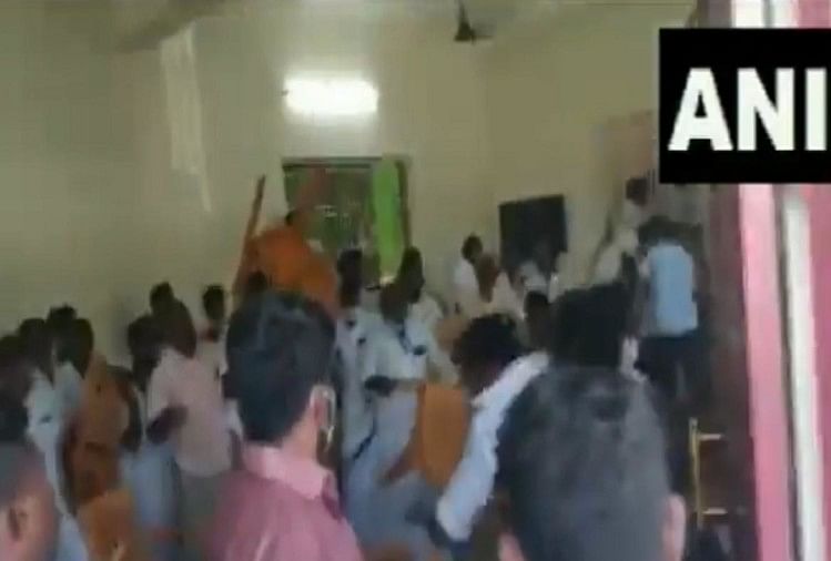 Tamilnadu congress workers clash