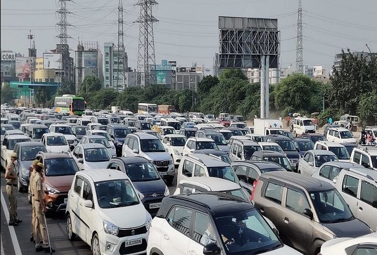 भारत बंद: दिल्ली-एनसीआर में कई मार्गों पर लगा लंबा जाम, इन रास्तों पर बचकर निकलें सिरहोल टोल प्लाजा
