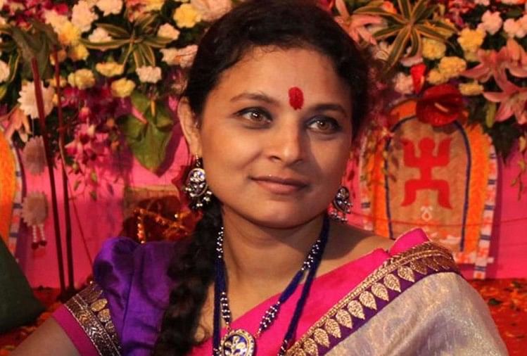 गुमनाम सितारे: कहां गई बॉर्डर की वो नीली आंखों वाली लड़की, जिसके साथ सुनील शेट्टी ने किया था रोमांस Sharbani Mukherjee