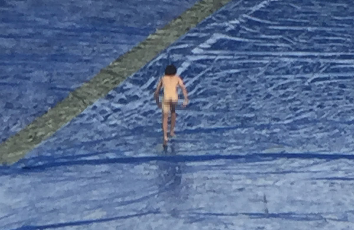 http://spiderimg.amarujala.com/assets/images/uploads/27streaker_5799afcc284be.jpg