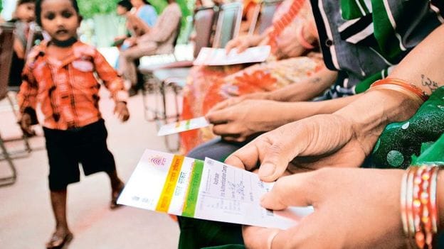 आधार को पैन कार्ड से जोड़ने के ये नुकसान नहीं जानते होंगे आप