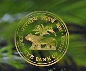 RBI issues online notification to induct 504 Assistant posts