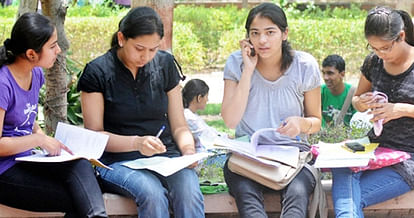Maharashtra govt to help girls to prepare for IIT entrance exams