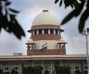 SC refuses to entertain plea for wearing 'hijab' in AIPMT