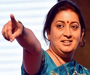 Smriti Irani reluctant to disclose her educational qualification, warns DU