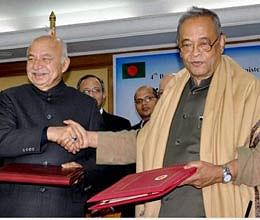 india and bangladesh sign extradition treaty