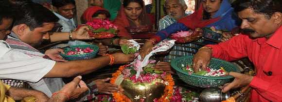 Image result for राठबबà¥à¤¬à¤° पहà¥à¤à¤à¥ मनà¤à¤¾à¤®à¥à¤¶à¥à¤µà¤° मà¤à¤¦à¤¿à¤°