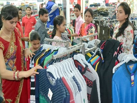 Discount Offers Clients Bat - Bat - डिस्काउंट ऑफरों से ग्राहकों की
