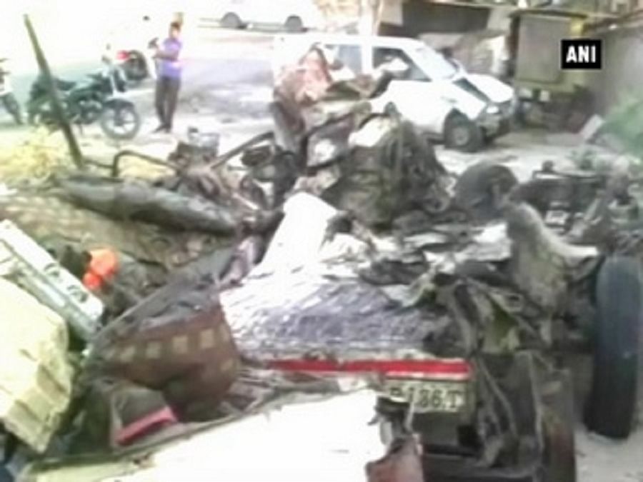 ट्रक और जीप में भयंकर टक्कर, एक ही परिवार के 11 लोग मरे