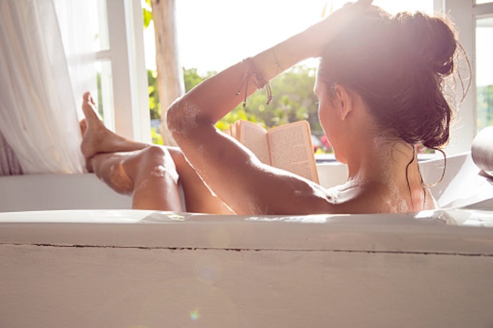 Why More Peoplewee In The Bathroom - क्या आप भी नहाते ...