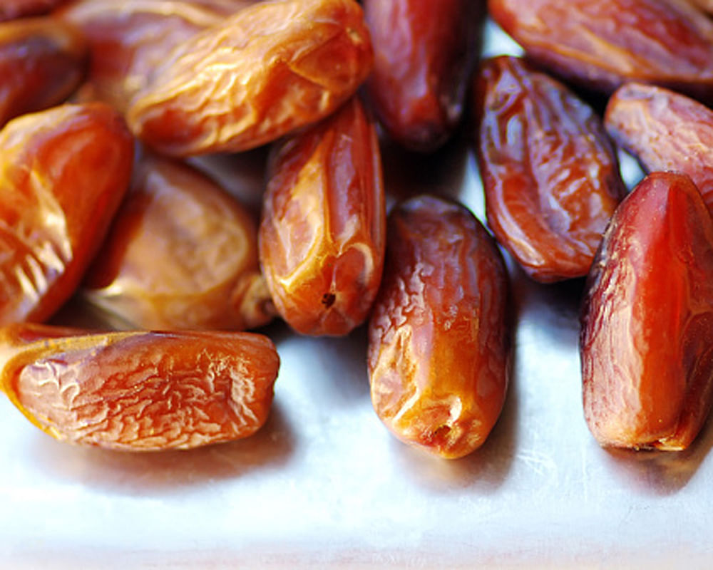 7-health-benefits-of-eating-dates