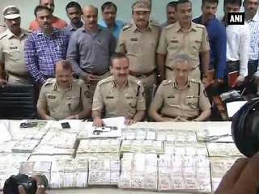नौ करोड़ की चोरी के केस में छह लोग गिरफ्तार