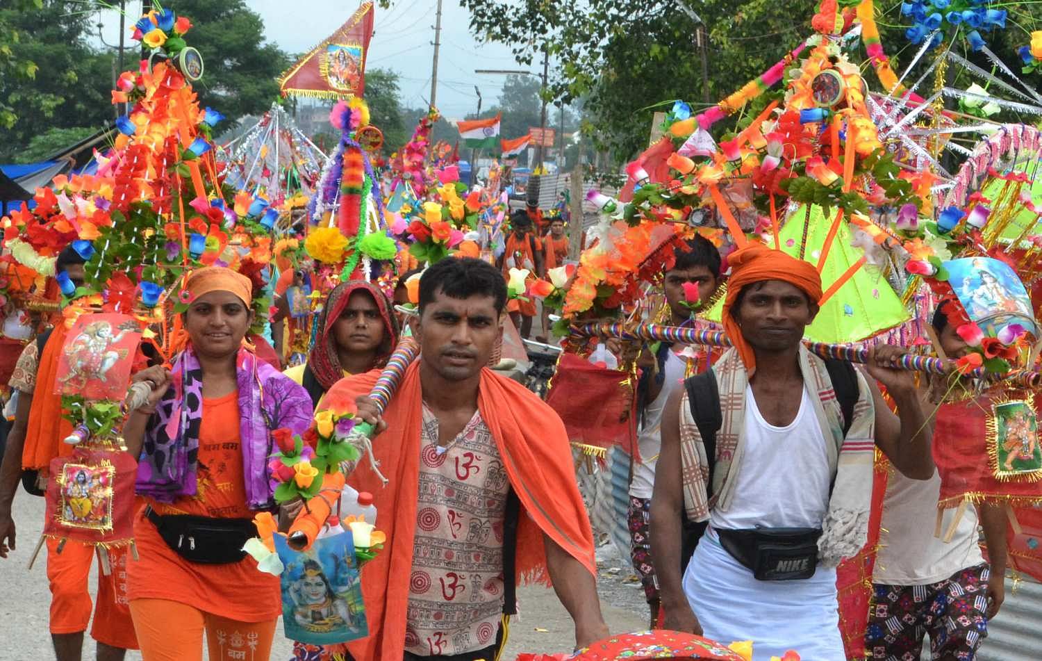 सावन में देखना है शिव भक्तों की धूम तो इन जगहों का करें रुख, दूर-दूर से आते  हैं श्रद्धालु - famous sawan mela for lord shiva devotees in india