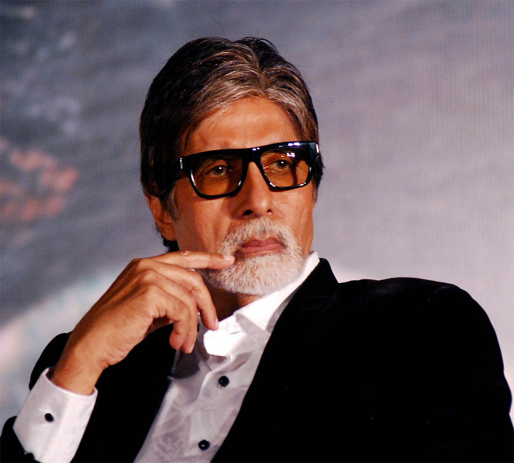 Amitabh Bachchan Profile And Biography Profile: Height, Age, Affairs,  Biography | Amar Ujala