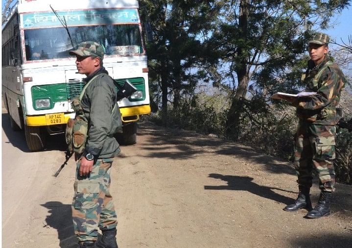 पंजाब से सटे हिमाचल के कांगड़ा में दिखे सात संदिग्ध, बस में सवार थे सभी, अलर्ट जारी seven suspected terrorist seen in kangra alert in himachal