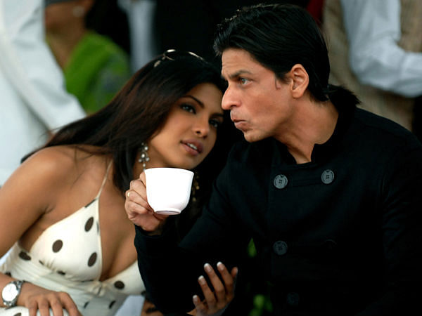 पहली बार शाहरुख खान के साथ रिश्ते पर बेबाक हुईं प्रियंका, किया ये खुलासा! -  Entertainment News: Amar Ujala
